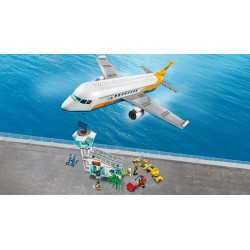 LEGO City 60262 Aereo Passeggeri, Set Terminal e Camion Giocattolo, per  Bambini dai 6 Anni, Ricco di Dettagli e Accessori - LEGO - City Airport -  Aerei - Giocattoli